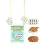 Cooking Christmas delights in the oven necklace -interactive-