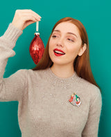 Decorating Our Retro Christmas Tree Brooch