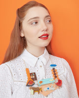 Stylish Living Room Statement Necklace