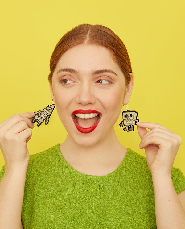 Til Death Do Us Part Spongebob and Patrick Earrings -Glow in the Dark-