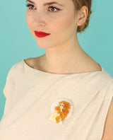 Aphrodite-goddess-brooch-la-vidriola-plastic-jewellery-cosmica-product