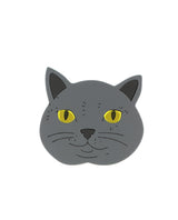 British-Shorthair-cat-brooch-cats-cats-and-more-cats-la-vidriola-detail