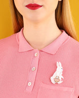 Bunny-Collecting-Easter-Eggs-brooch--interactive--Spring-has-sprung-collection-la-vidriola-zoom