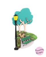 Central-Park-Essentials-brooch-essentials-la-vidriola-detail