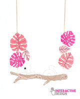 Chameleon-Valentine’s-edition-necklace--interactive-Be-my-Valentine-collection-la-vidriola-detail-clear