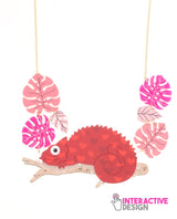 Chameleon-Valentine’s-edition-necklace--interactive-Be-my-Valentine-collection-la-vidriola-detail-mirror-hearts