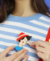 Dont-lie-or-your-nose-will-grow-brooch-interactive-far-far-away-la-vidriola-product-nose