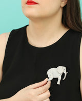 Elephant-Love-brooch-interactive-animalandia-zoom1