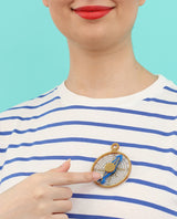 Find-North!-Brooch--interactive--All-Aboard-collection-la-vidriola-zoom