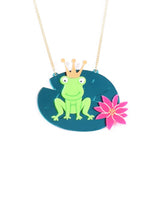 Frog_Prince_Leaf _necklace_la_vidriola_detail
