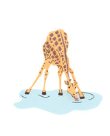 Giraffe-going-for-a-drink-brooch-animalandia-detail