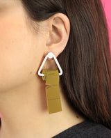 Golden-toilet-paper-earrings-everything-will-be-all-right-la-vidriola-product