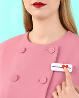 I-love-you-“this-much”-brooch-interactive-Be-my-Valentine-collection-la-vidriola-zoom