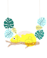 Luck-of-the-Irish-Inserts-for-Chameleon-Necklace-Spring-has-sprung-collection-la-vidriola-detail-on-blond-beer