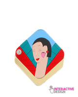 Mascara-box-brooch-–-interactive-la-vidriola-plastic-jewellery-The-Roaring-20s-detail-closed