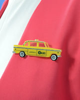 New-York-taxi-brooch-la-vidriola-plastic-jewellery-take-away-last-minute-zoom-product