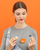 Pumpkin-house-brooch-halloween-2020-la-vidriola-zoom-choose