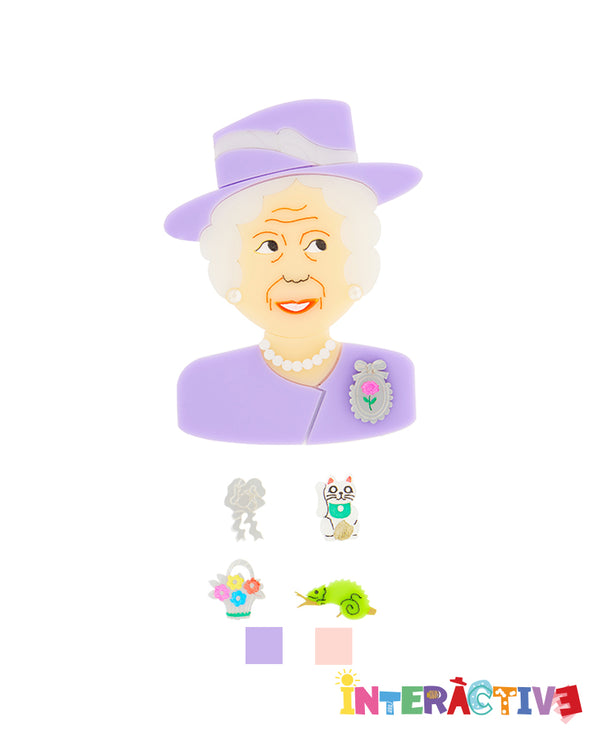 Queen With Her Brooches -interactive-