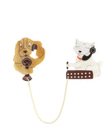 Ring-ring,-who-is-it-brooch-la-vidriola-plastic-jewellery-The-Roaring-20s-detail