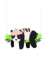 Sleepy-panda-necklace-Nǐ-hǎo-collection-la-vidriola-detail