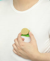 Snail-snail-come-out-and-be-fed-brooch-interactive-animalandia-zoom1