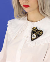 Spirits-calling-brooch-la-vidriola-plastic-jewellery-cosmica-zoom-off2