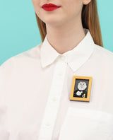 The-dog-with-the-paw-on-their-chest-painting-brooch-Masterpiece-collection-la-vidriola-zoom