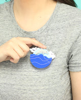 The-jumping-dolphin-brooch-interactive-animalandia-zoom1