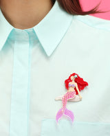 The-little-mermaid-transformation-brooch-far-far-away-la-vidriola-zoom