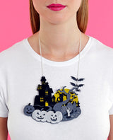 The-scariest-night-necklace-la-vidriola-plastic-jewellery-halloween-detail