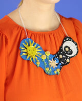 The-sun,-the-star-and-the-moon-tarot-necklace-la-vidriola-plastic-jewellery-cosmica-zoom