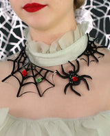 The-trap-of-the-Black-Widow-statement-necklace-halloween-2020-la-vidriola-zoom