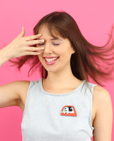 Travelling-dog-brooch-dogs-dogs-and-more-dogs-la-vidriola-product-2