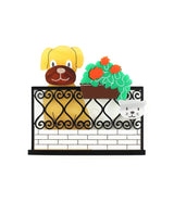 Waiting-for-a-song-in-the-balcony-brooch-everything-will-be-all-right-la-vidriola-detail
