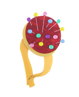 Wrist-pin-cushion-brooch-home-sweet-home-la-vidriola-detail