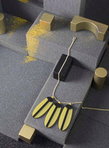 acrylic_necklace_navale_la_vidriola_campaing