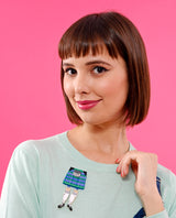 kilt-brooch-la-vidriola-plastic-jewellery-take-away-product