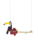toucan-and-red-flower-necklace-la-vidriola-plastic-jewellery-classic-detail