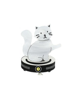 white-cat-riding-robot-vacuum-brooch-classic-la-vidriola-detail