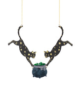 witch's-cats-necklace-la-vidriola-plastic-jewellery-halloween-detail
