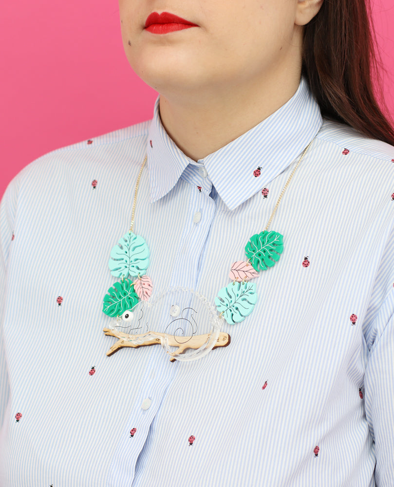 Beautiful Chameleon Necklace Interactive