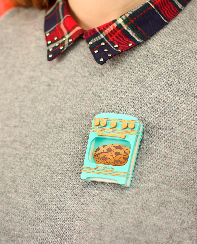 Cooking Christmas recipes brooch