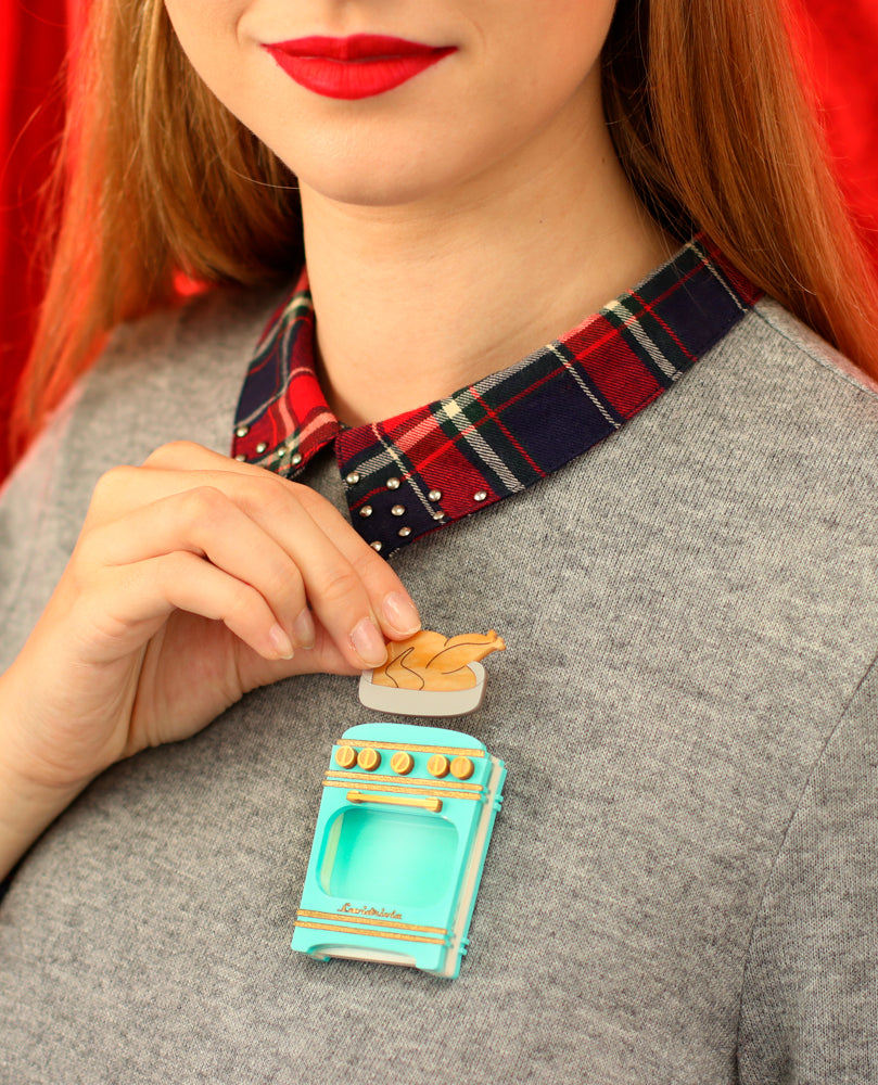 Cooking Christmas recipes brooch