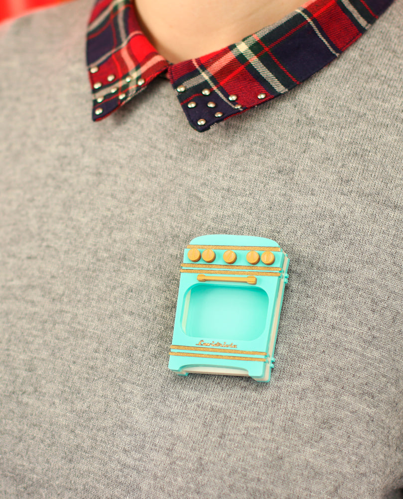 Cooking Christmas recipes brooch