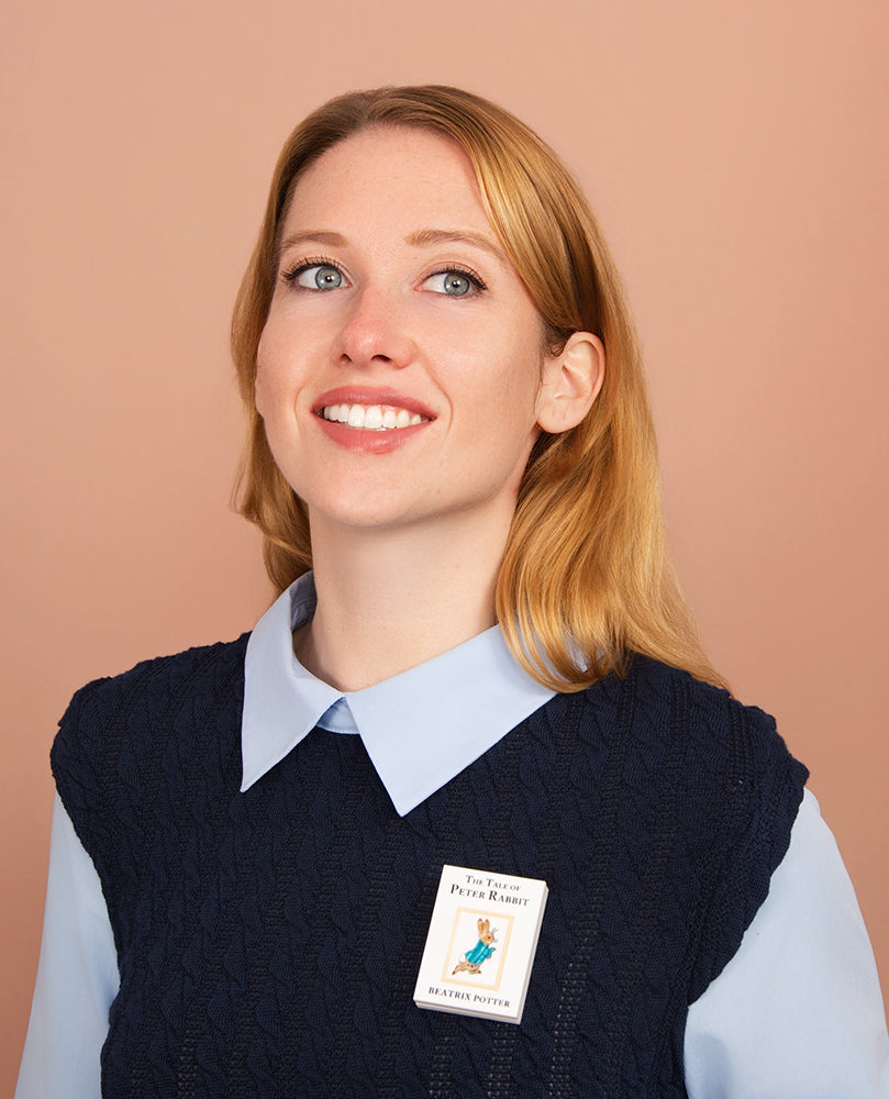 Open Peter Rabbit’s Book Brooch -Interactive-