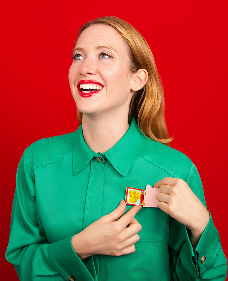 Secret Santa’s Surprise Brooch -Interactive-