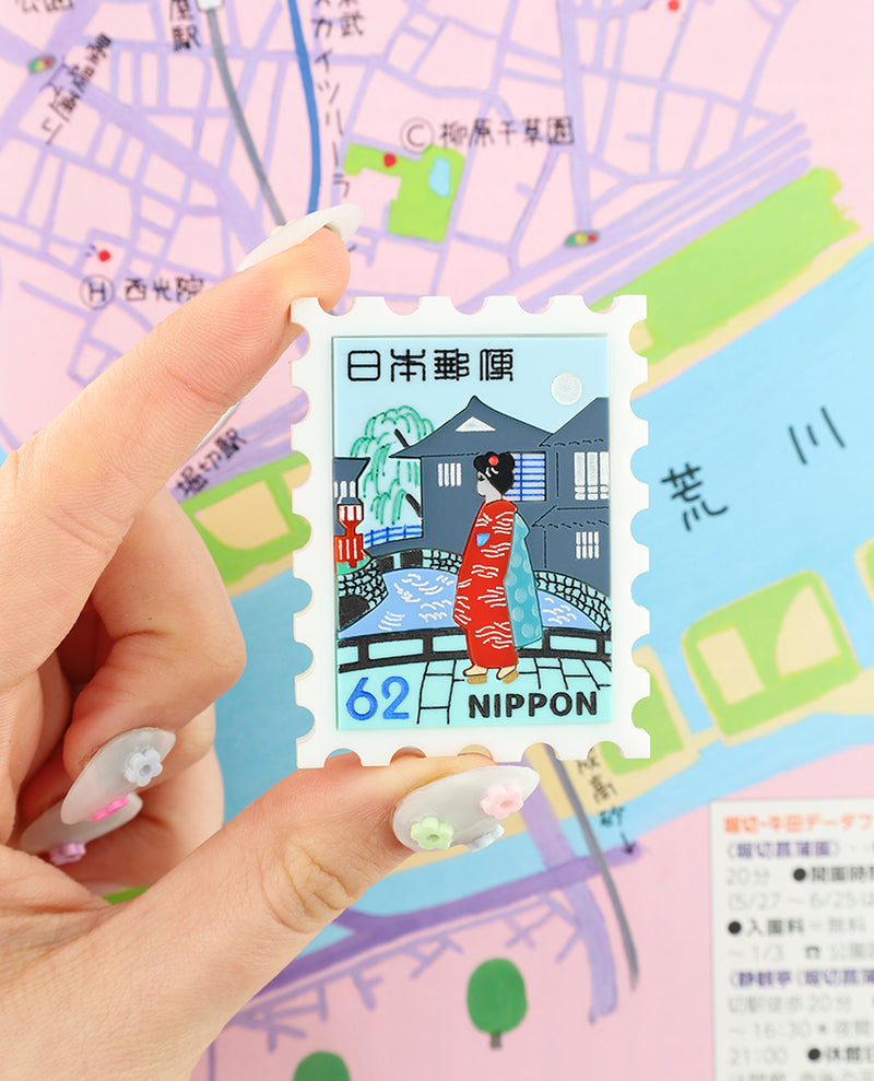 Strolling Through Gion in Kyoto Stamp Brooch