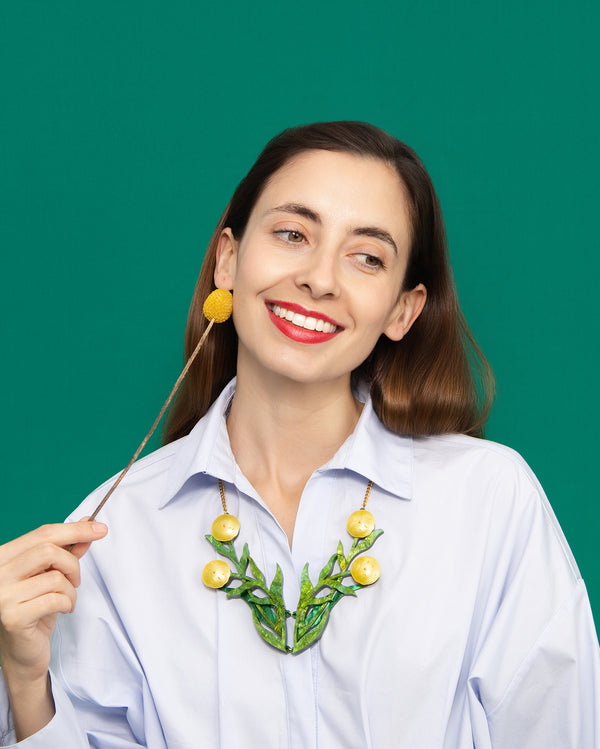 Sunlit Billy Buttons Necklace