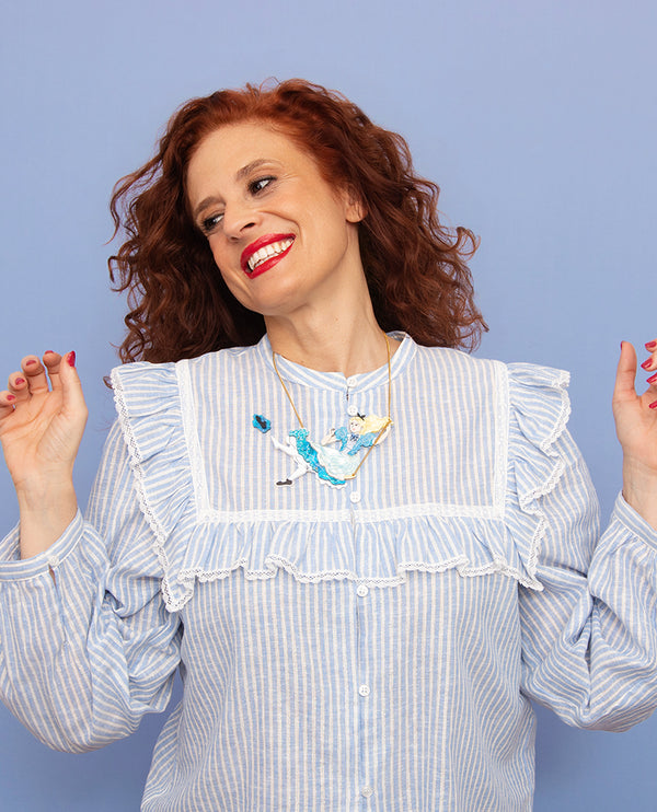 The Swing “L'Escarpolette” with Alice Necklace