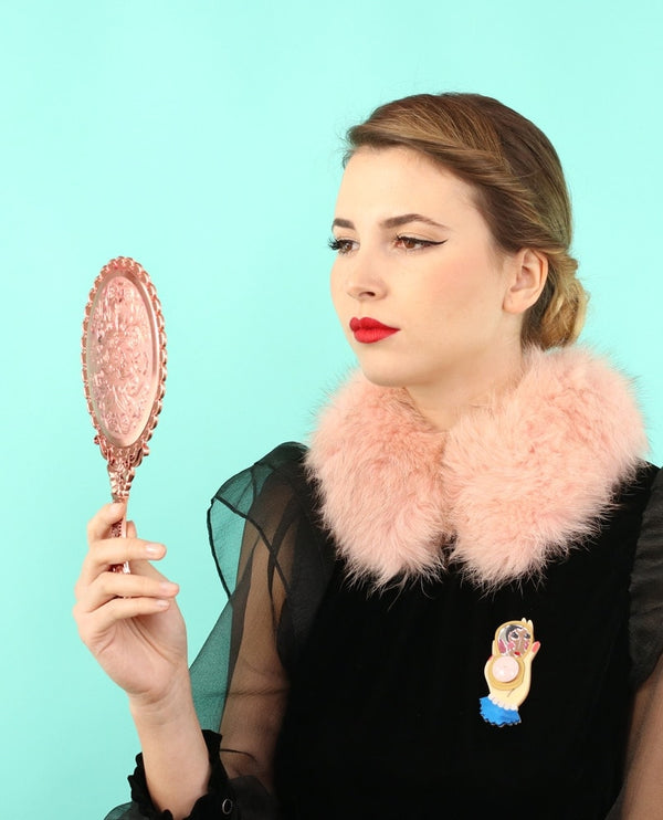 A-quick-touch-up-brooch-la-vidriola-plastic-jewellery-The-Roaring-20s-product-2